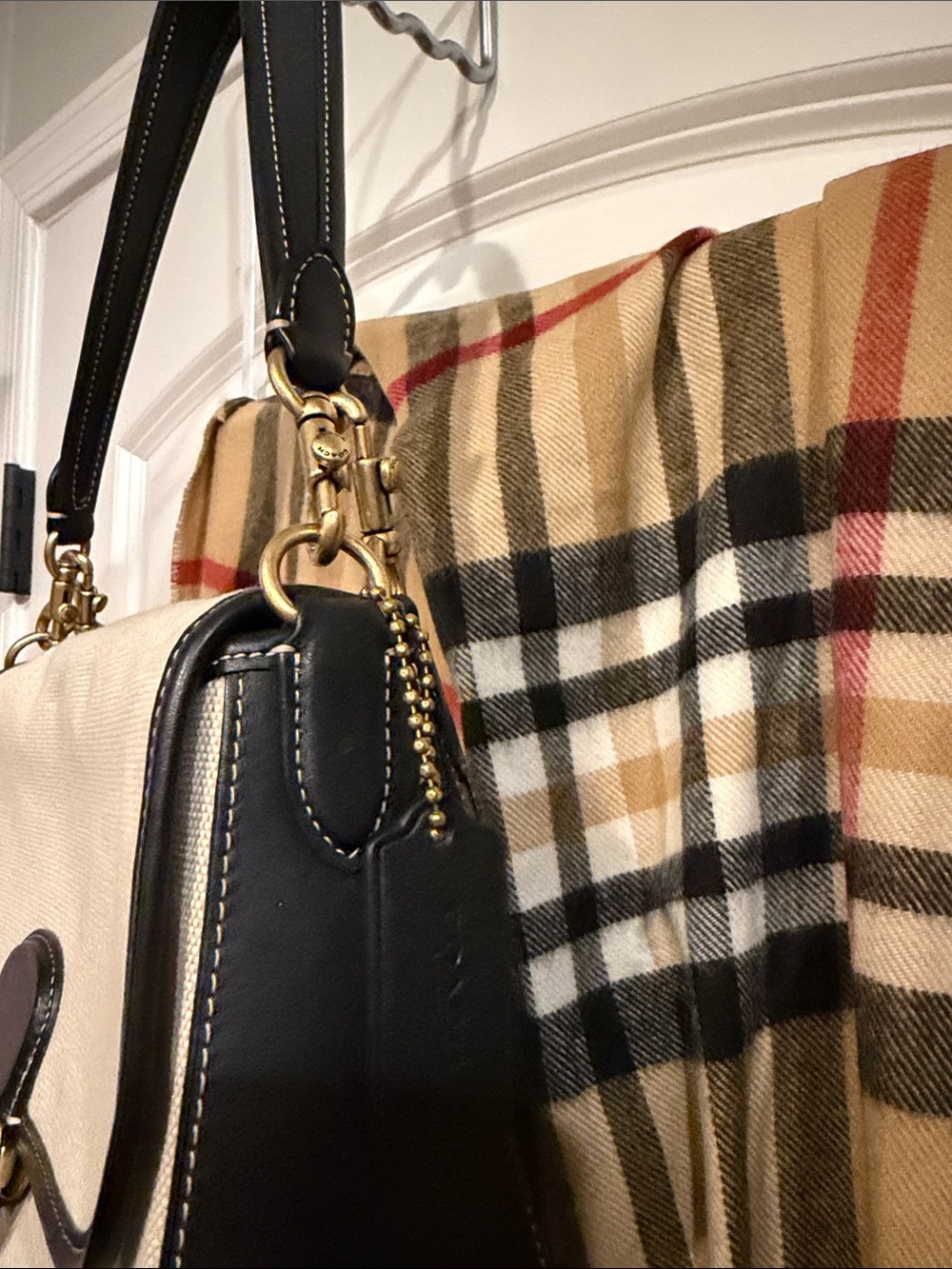 Coach Soft Tabby Cream Canvas Shoulder Bag with Black Trim and Gold 'C' - Picture 2 of 7